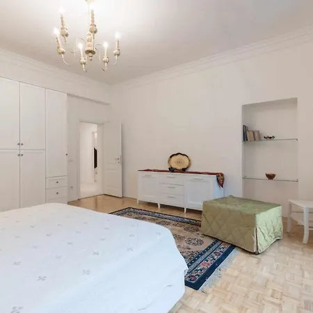 Ghibellina With 2 Bedrooms *