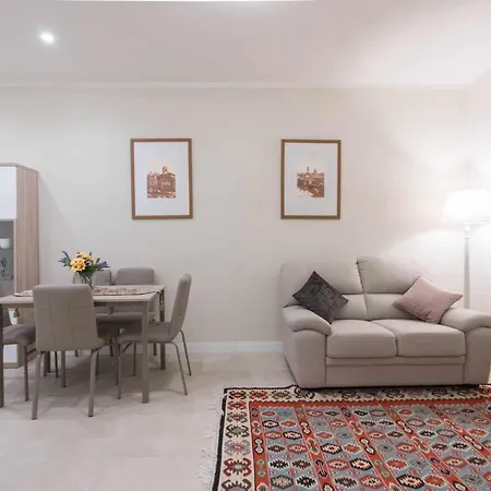 Ghibellina With 2 Bedrooms Apartament *