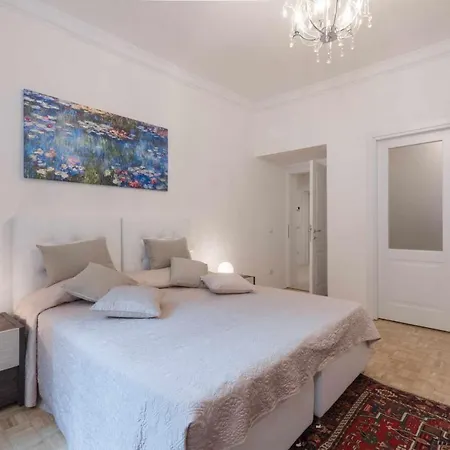 Ghibellina With 2 Bedrooms *