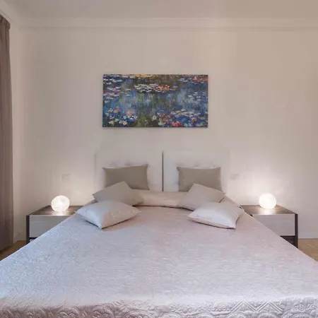 Ghibellina With 2 Bedrooms Apartament