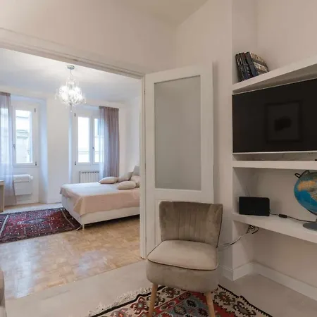 Ghibellina With 2 Bedrooms Florencja